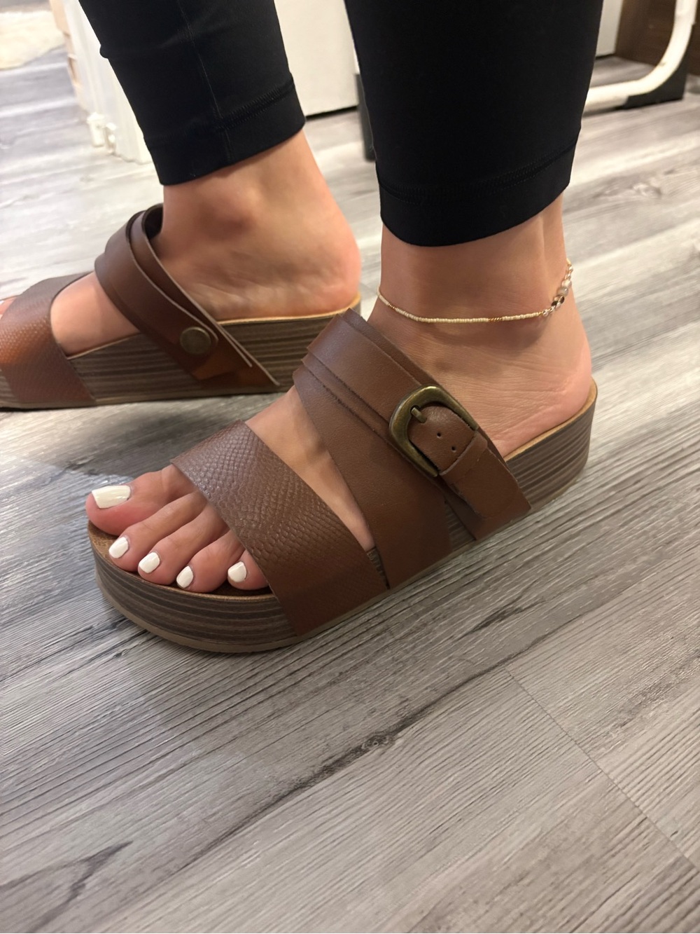 Women’s Brown Platform Slide Sandals with Buckle